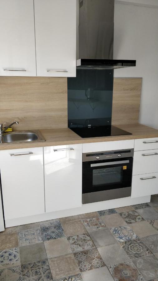 T2 55m2 Proche Centre Et Gare Avec Parking Apartment